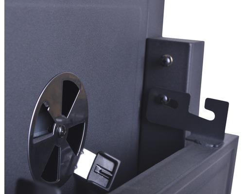 Vue détaillée d''un four avec régulateur d''air et support