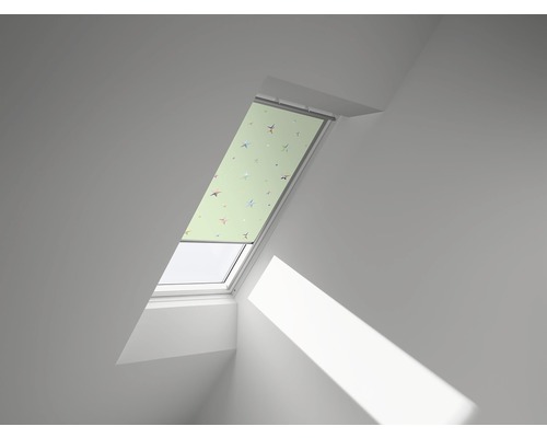 Store occultant VELUX Kids étoiles vertes à commande manuelle cadre blanc DKL C02 4661SWL