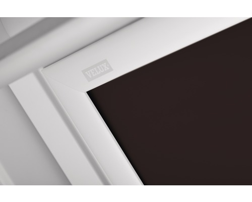 Vue détaillée d''une fenêtre de toit avec le logo Velux
