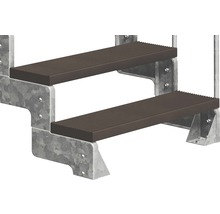 Zweistufige Treppe mit geriffelten Stufen