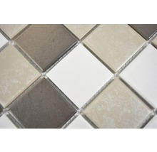 Mosaïque avec pierres carrées mates