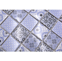 Carreaux de mosaïque avec différents motifs