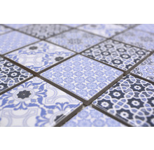 Carreaux de mosaïque avec différents motifs