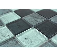 Gros plan de carreaux de mosaïque de verre carrés