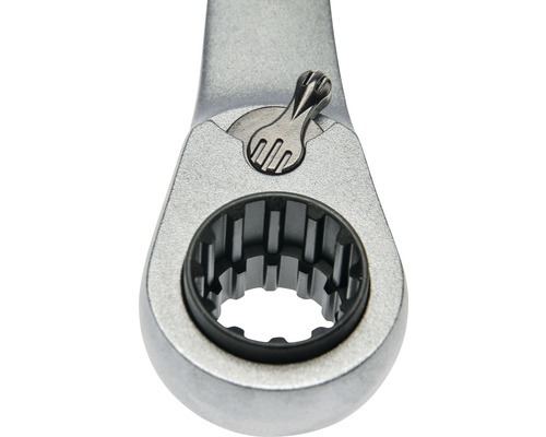 Vue détaillée d''une clé à douille avec fonction cliquet