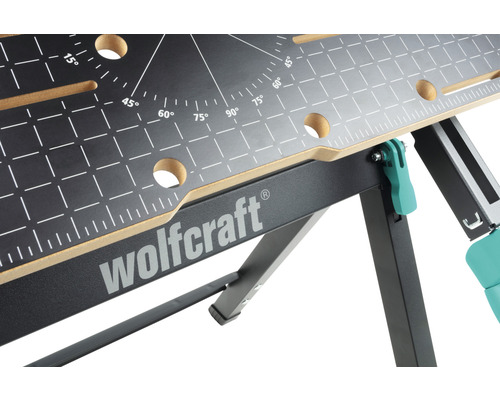 Vue détaillée d''un établi Wolfcraft avec indication des angles et marquages