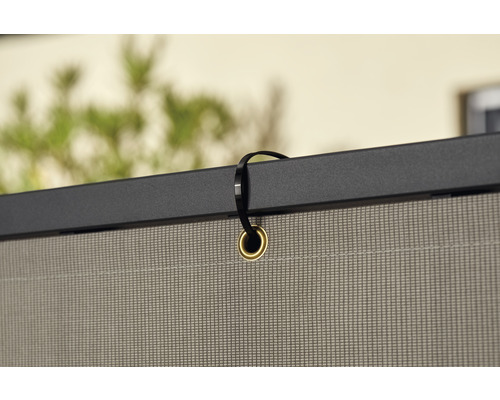 Brise-vue avec oeillet et bande de fixation