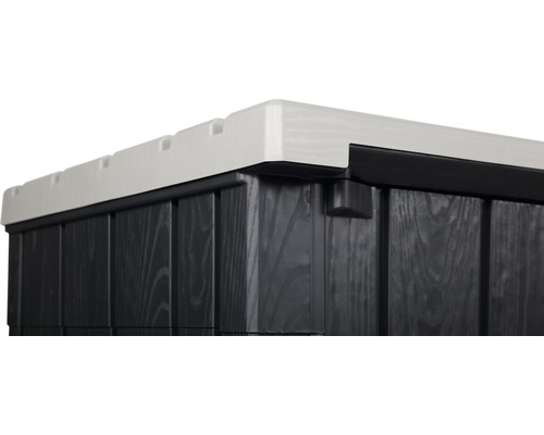 Detailansicht einer Gerätebox mit Holzoptik