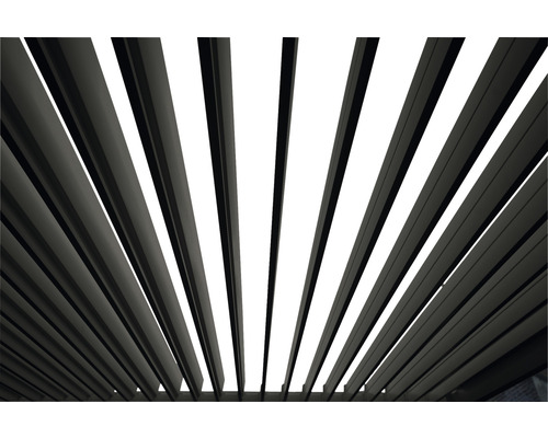 Detailansicht einer Pergola mit Lamellendach