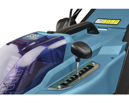 Detailansicht eines Rasenmähers mit Geschwindigkeitswahlschalter