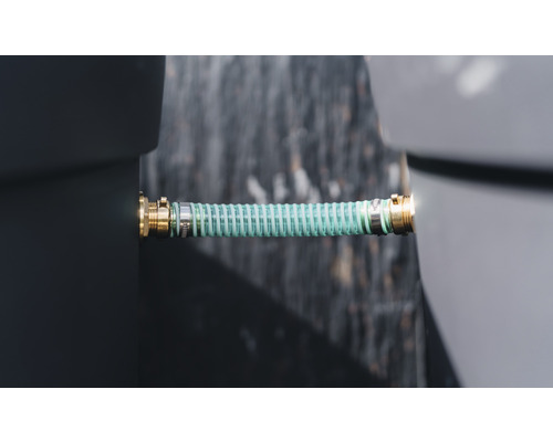 Verbindungsschlauch zwischen zwei Behältern mit Schlauchschellen