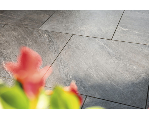 Dalles de terrasse en grès cérame gris posées