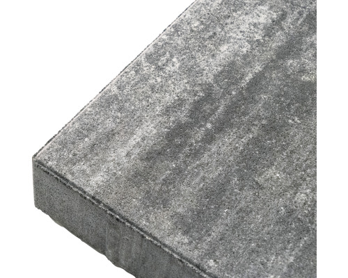 Grauer Pflasterstein aus Beton