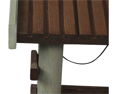 Vue détaillée d''un meuble de jardin en bois