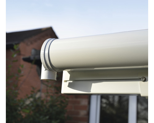 Detailaufnahme einer Markise mit Ausfallrohr und Montagewinkel.