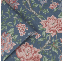Papier peint à motifs floraux et volutes