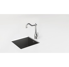 Spültisch mit Wasserhahn auf einer Arbeitsplatte