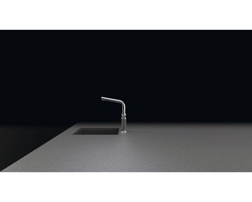 Robinet de cuisine sur un plan de travail avec évier