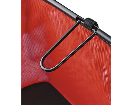 Vue détaillée d''un produit avec un crochet et un filet textile