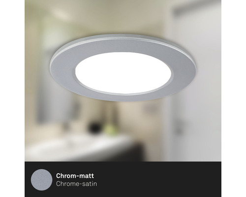 Spot encastrable de plafond en métal dans la salle de bain