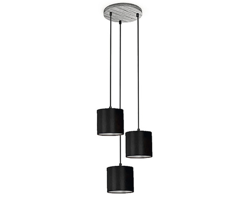 Hängelampe mit drei schwarzen Stoffschirmen und einer runden Holzhalterung