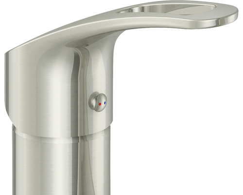 Wasserhahn aus Metall mit Hebel