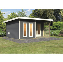 Abri de jardin en bois avec toit plat, deux fenêtres et terrasse couverte dans le jardin