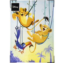 Logo Disney. Illustration avec Simba, Nala et Zazu sur des lianes devant des palmiers.