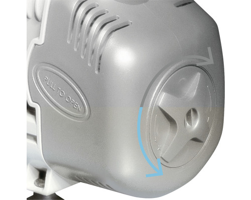 Vue détaillée du boîtier argenté d''un appareil portant l''inscription ''Pull to Open'' et des flèches pour l''utilisation