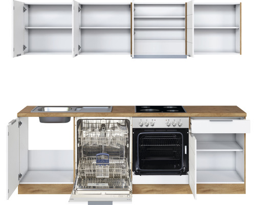 Cuisine équipée avec évier, lave-vaisselle, cuisinière et armoires suspendues