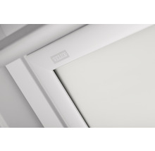 Velux Logo auf einem Dachfenster