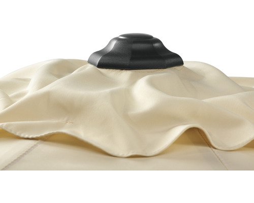 Vue détaillée d''un parasol avec revêtement en tissu et couvercle de mât