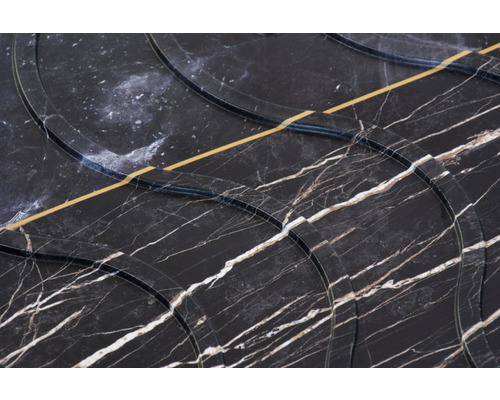 Detailansicht einer Marmorplatte mit Kreismuster