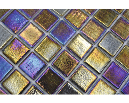 Quadratische Mosaikfliesen aus Glas