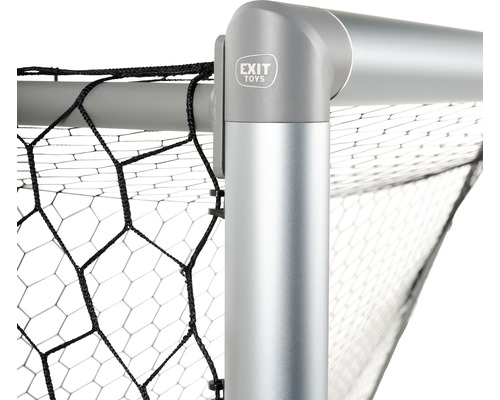 Detailansicht des EXIT Toys Fußballtors mit Netz und silberfarbenem Rahmen