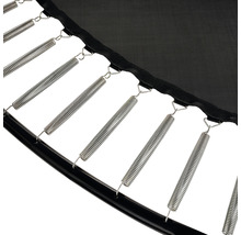 Gros plan d''une fixation de trampoline avec ressorts