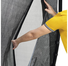 Detailaufnahme eines Moskitonetzes für den Insektenschutz