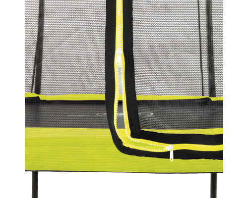 Vue détaillée de la fermeture éclair d''un filet de sécurité pour trampoline