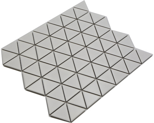 Mosaikfliese mit dreieckigen Elementen