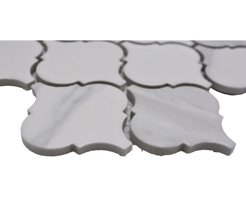 Motif de carreaux de mosaïque en marbre blanc de forme orientale