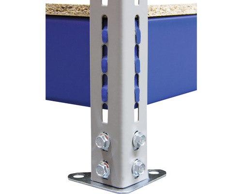 Vue détaillée d''une étagère métallique avec vis et étagères