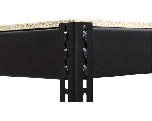 Detailansicht eines Regals mit Metallrahmen und Regalböden