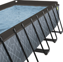 Piscine hors sol avec cadre en acier et surface d''eau
