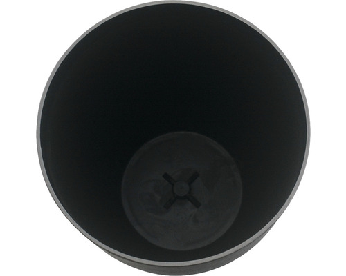 Blick in ein Rohr mit eingebautem Boden