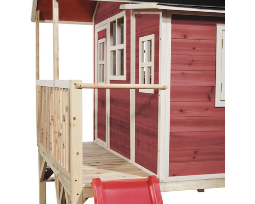 Maisonnette avec toboggan et véranda en bois