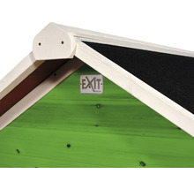 Vue détaillée d''une cabane de jardin avec une façade en bois vert, un toit noir et le logo d''Exit Toys.