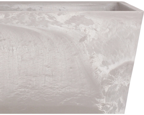 Vue détaillée d''un bac à fleurs