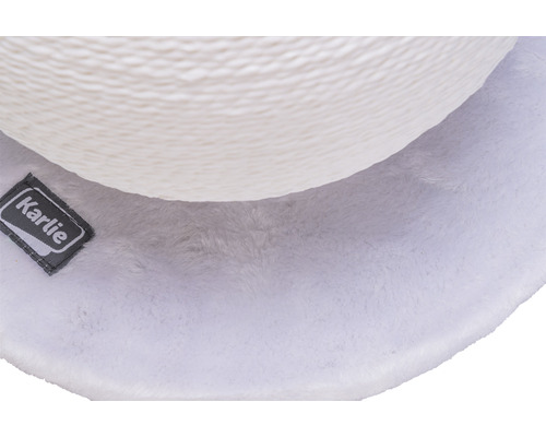 Karlie Logo auf einem Katzenbett