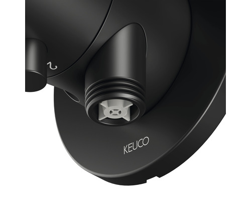Keuco Logo auf einer schwarzen Armatur