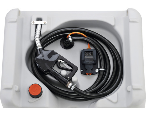 Tanksystem mit Zapfpistole und Schlauch in einem Behälter